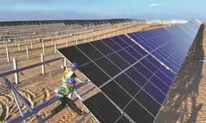 'Vạn lý trường thành' điện mặt trời của Trung Quốc 'Vạn lý trường thành' điện mặt trời của Trung Quốc