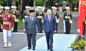 Indonesia bắn 21 phát đại bác chào mừng Tổng Bí thư Tô Lâm Indonesia bắn 21 phát đại bác chào mừng Tổng Bí thư Tô Lâm