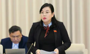 'Chấn chỉnh dạy thêm giúp giảm tiêu cực trong xét tuyển học bạ' 'Chấn chỉnh dạy thêm giúp giảm tiêu cực trong xét tuyển học bạ'