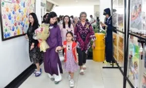 Phu nhân Ngô Phương Ly thăm trẻ em ung thư tại Indonesia Phu nhân Ngô Phương Ly thăm trẻ em ung thư tại Indonesia