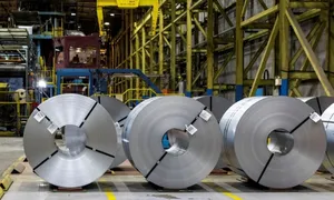 Ông Trump tăng gấp đôi thuế với nhôm, thép Canada Ông Trump tăng gấp đôi thuế với nhôm, thép Canada