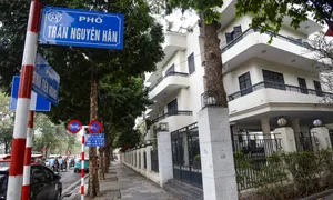Hà Nội sẽ di dời 11 trụ sở cơ quan bên Hồ Gươm Hà Nội sẽ di dời 11 trụ sở cơ quan bên Hồ Gươm